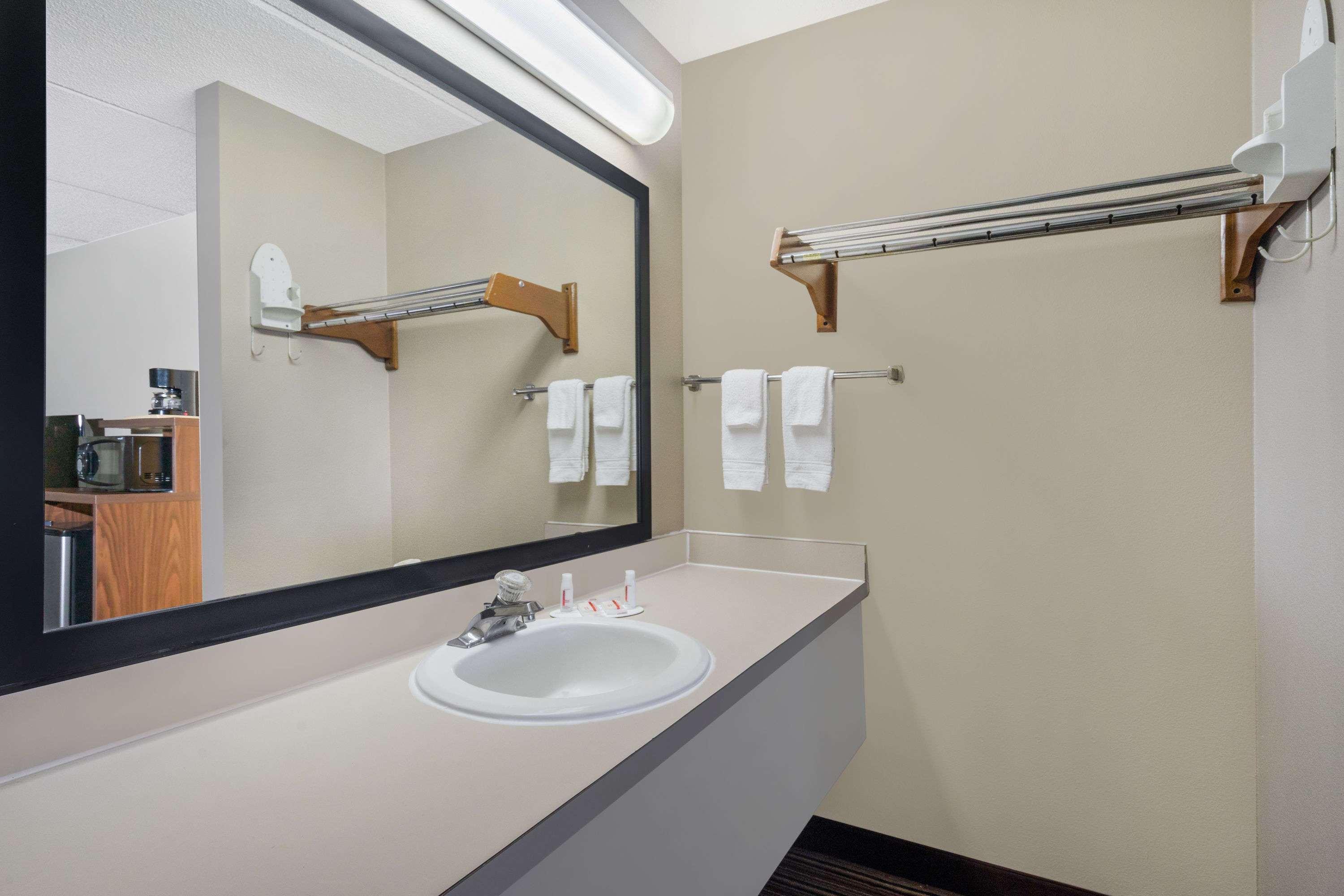 Motel Super 8 By Wyndham North/powell 2*