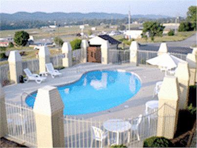 Super 8 By Wyndham North/powell Knoxville